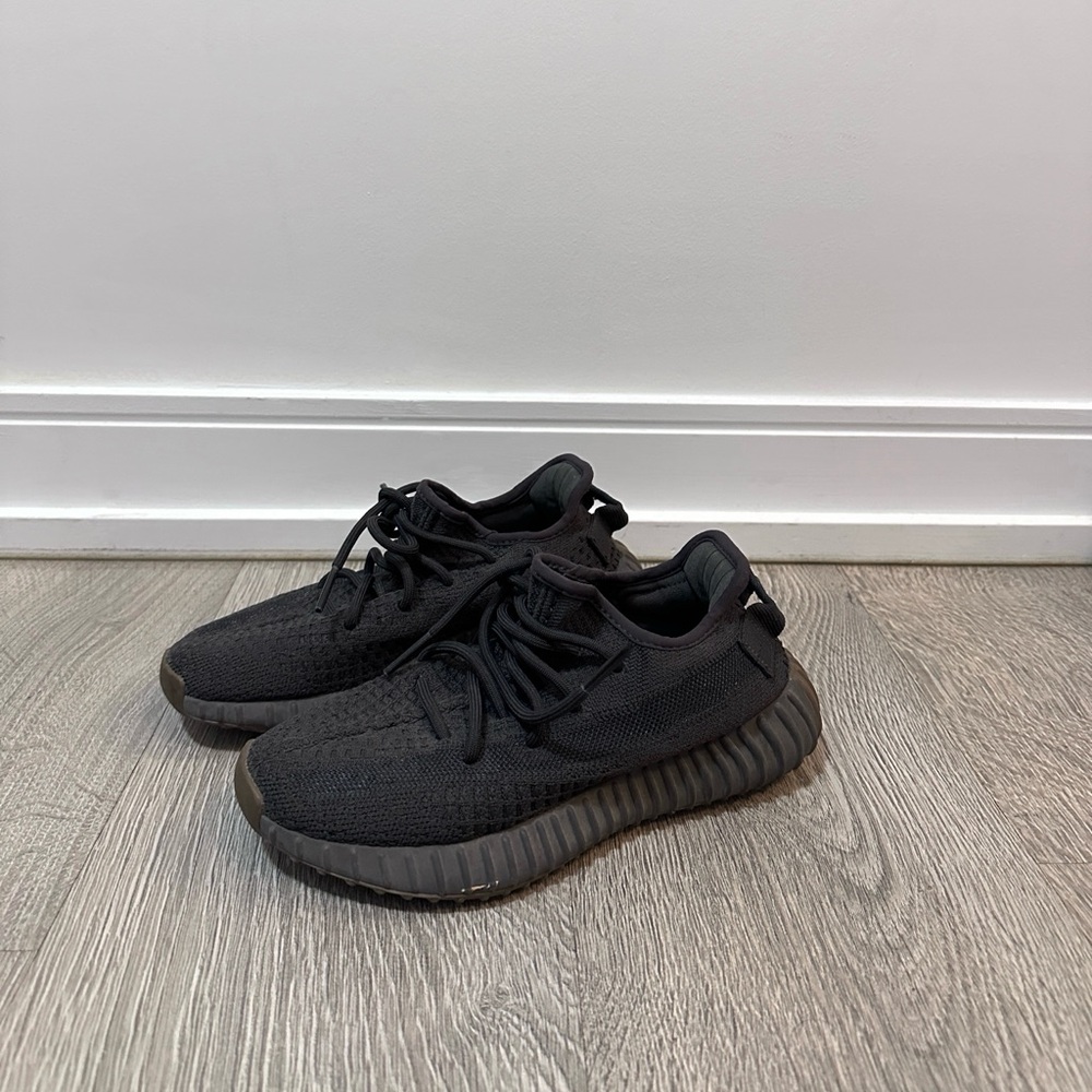 Black Yeezy Size US Men4.5/Women6.5